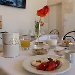 Dimora San Quirico - B&B Cisternino Valle D'Itria Bed & Breakfast Marinelli